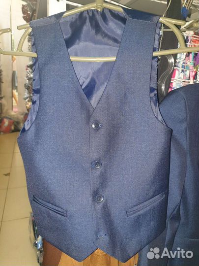 Школьный костюм