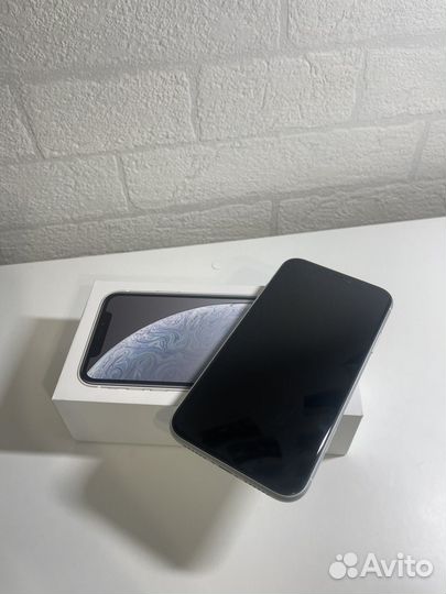iPhone Xr, 64 ГБ