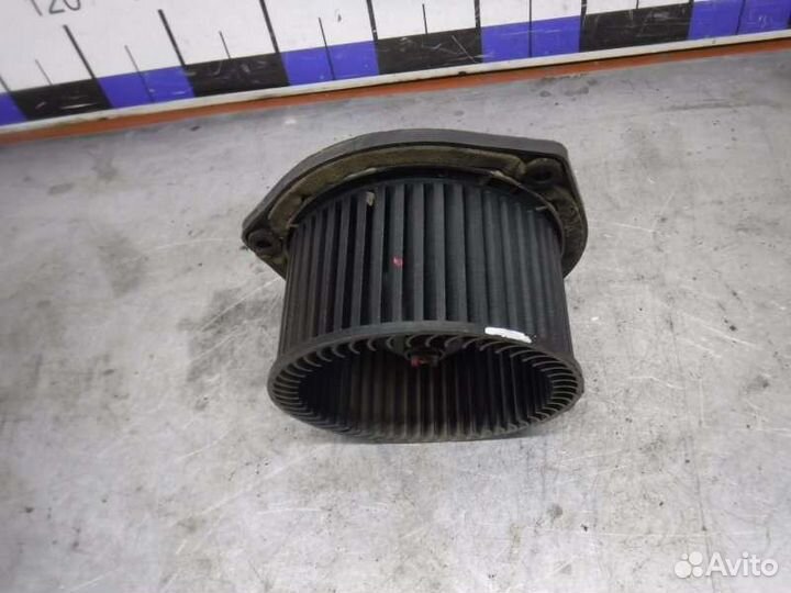 Моторчик отопителя Лада Калина 11183 2012