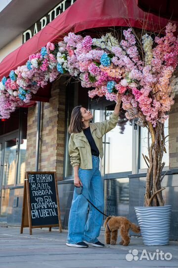 Оформление цветами фасады и интерьеры