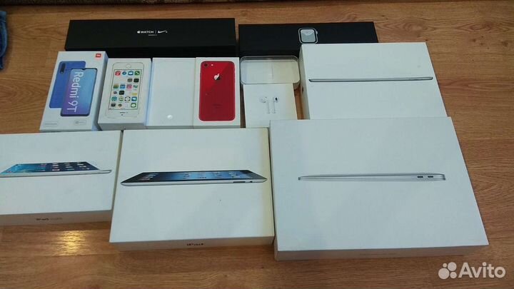 Коробки для iPad и iPone