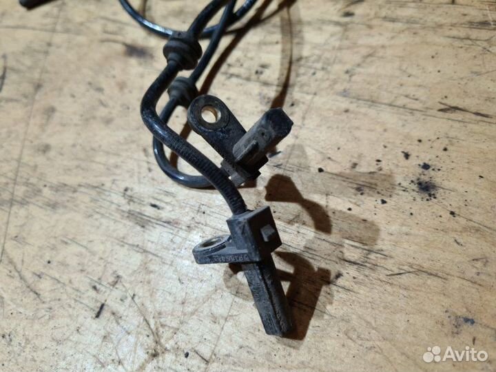 Датчик ABS задний Mercedes-Benz S-Klass седан