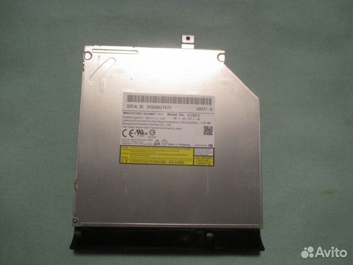 DVD привод ноутбука UJ8E2