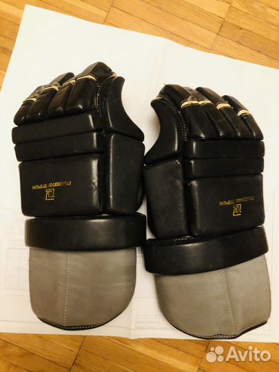 Краги хоккейные СССР