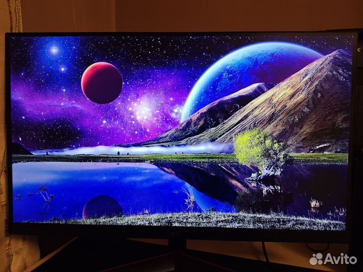 Монитор LG 31.5