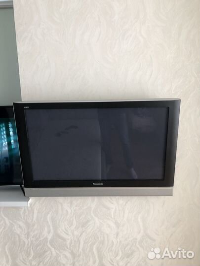 Телевизор Panasonic 42 (106см)