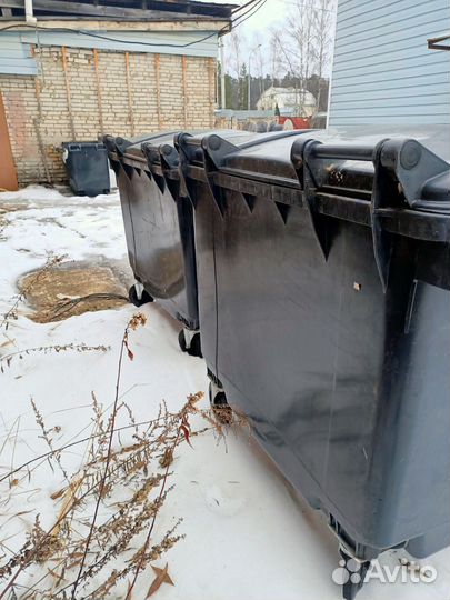 Контейнер для мусора 770л.б/у