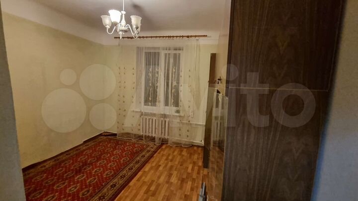 2-к. квартира, 40 м², 2/4 эт.