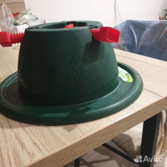 Подставка под елку