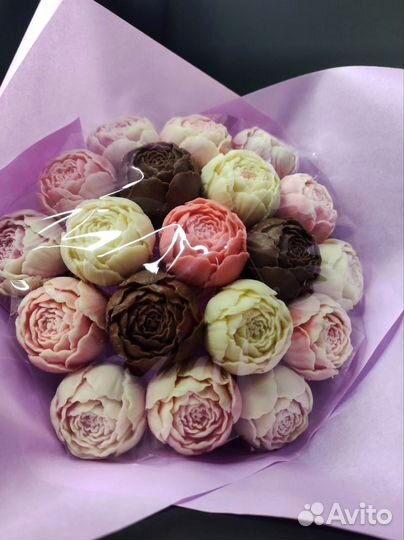 Шоколадные Пионы - 19 шт в Букете