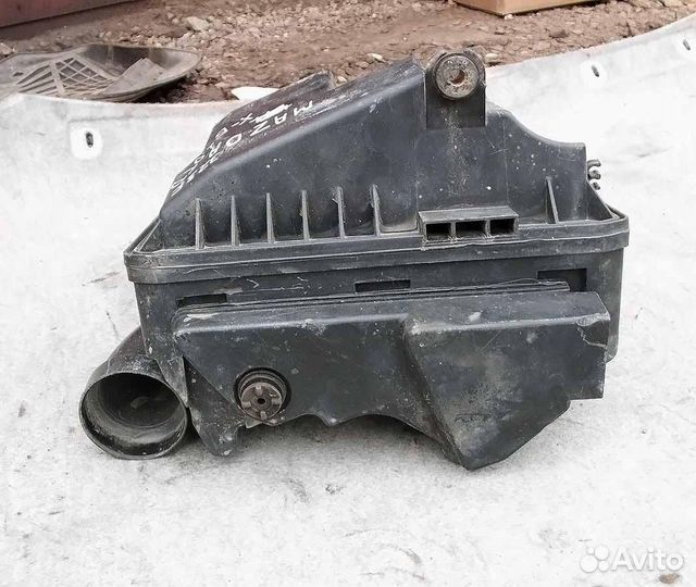 Корпус воздушного фильтра Mazda 323F 2.0D BJ