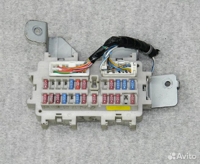 Блок предохранителей Nissan Murano Z50 VQ35DE