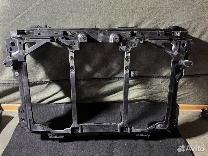 Панель передняя радиаторов Mazda CX-5 2017-нв