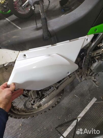 Пластик KLX250/D-tracker