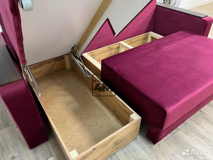 Комфортный угловой диван для гостинной