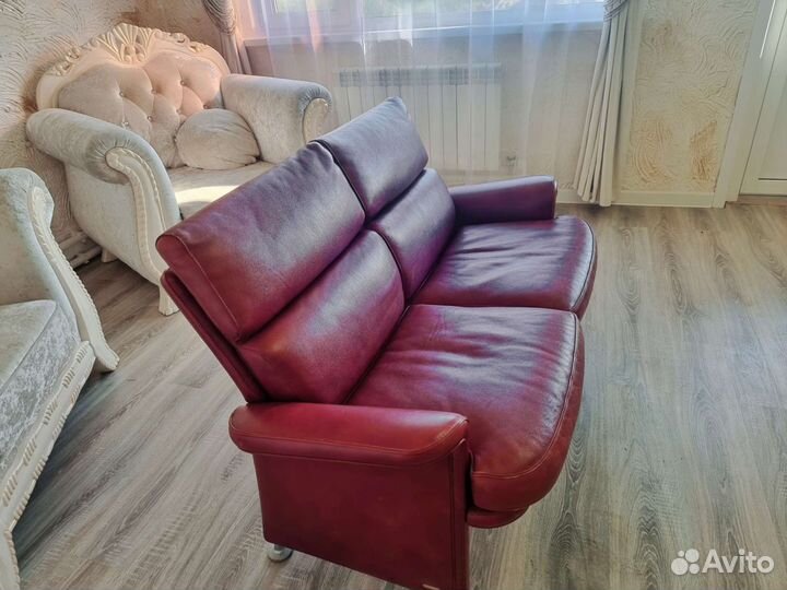 Диван mascherone кожа