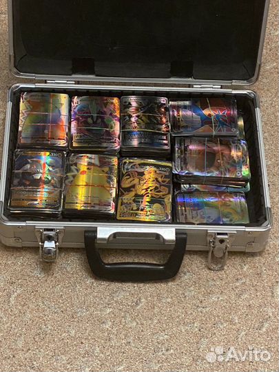 Продается коллекция Карт Pakemon