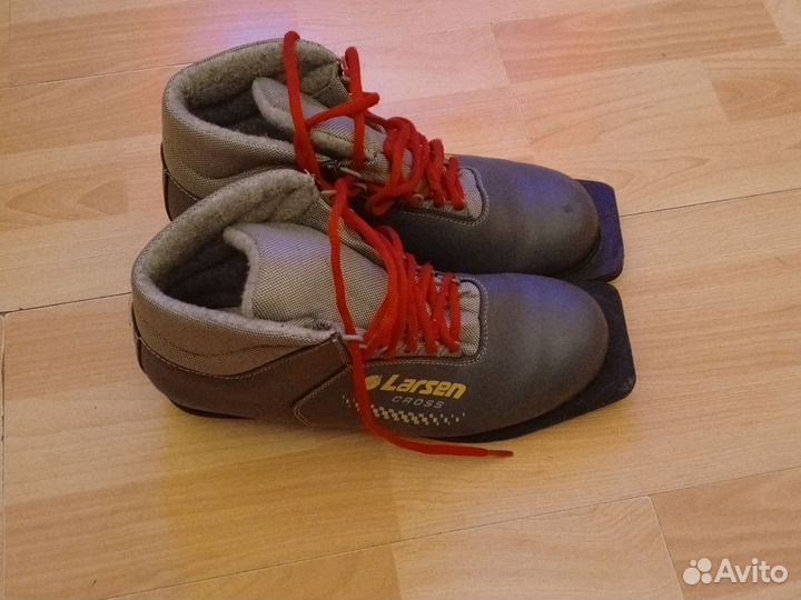 Лыжные ботинки 40 р