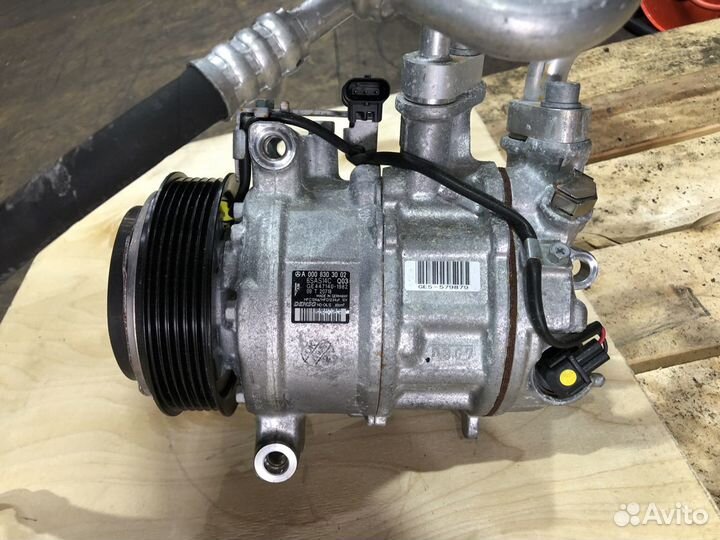 Компрессор кондиционера Мерседес w205