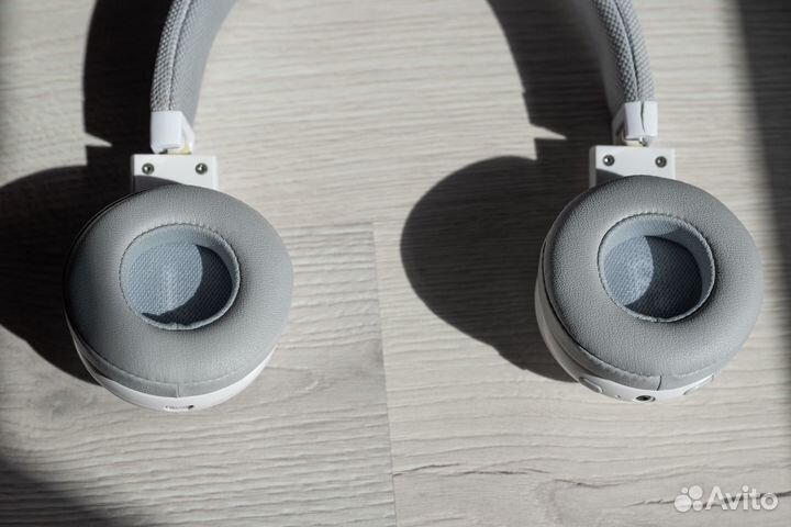 Беспроводные наушники JBL E45BT