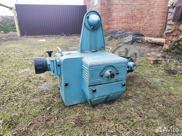 Советский кинопроектор