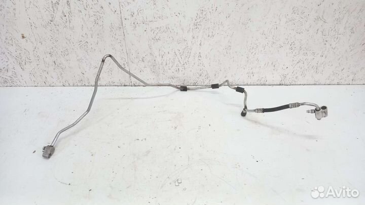 Трубка кондиционера тонкая Skoda Octavia A5