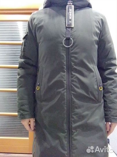 Пуховик зимний женский 46