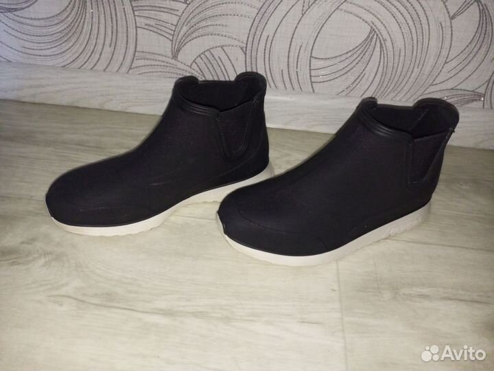 Резиновые сапоги ботинки