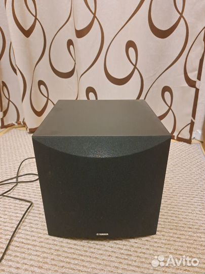 Сабвуфер Yamaha NS-SW050