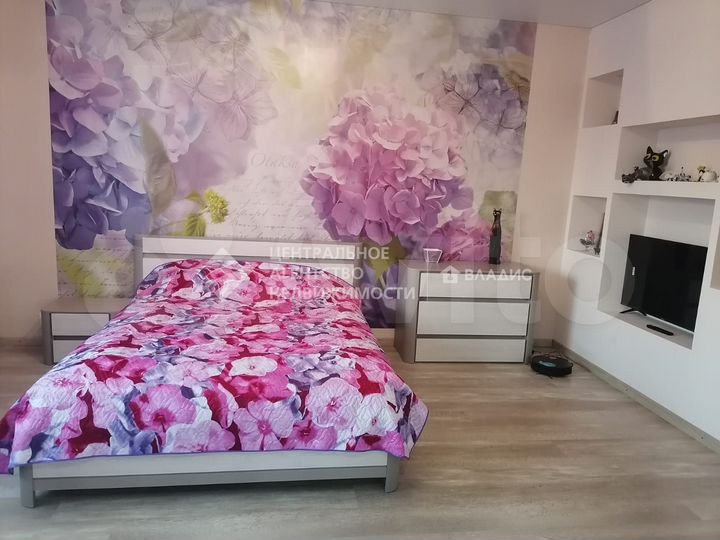 2-к. квартира, 99,8 м², 4/4 эт.