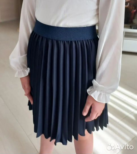 Школьные вещи для девочки 146 -152 см