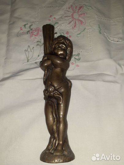 Бронзовая фигурка