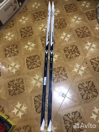 Беговые лыжи, ботинки, крепления