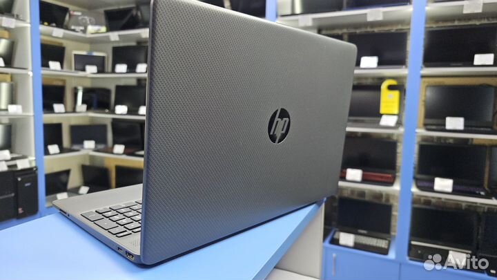 Ноутбук HP 15.6