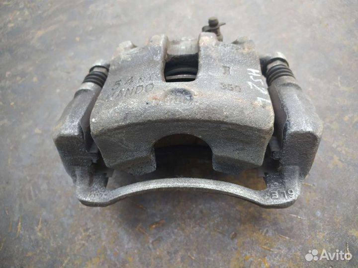 Суппорт передний левый KIA Rio 4/Hyundai Solaris 2