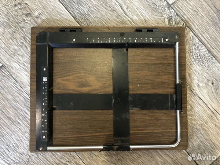 Кадрирующая рамка и фотовспышка