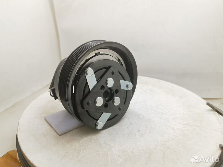 Муфта компрессора кондиционера Logan Duster Largus