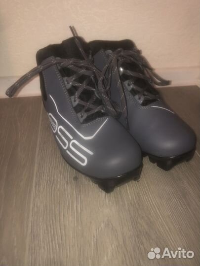 Лыжные ботинки Loss 39 размер
