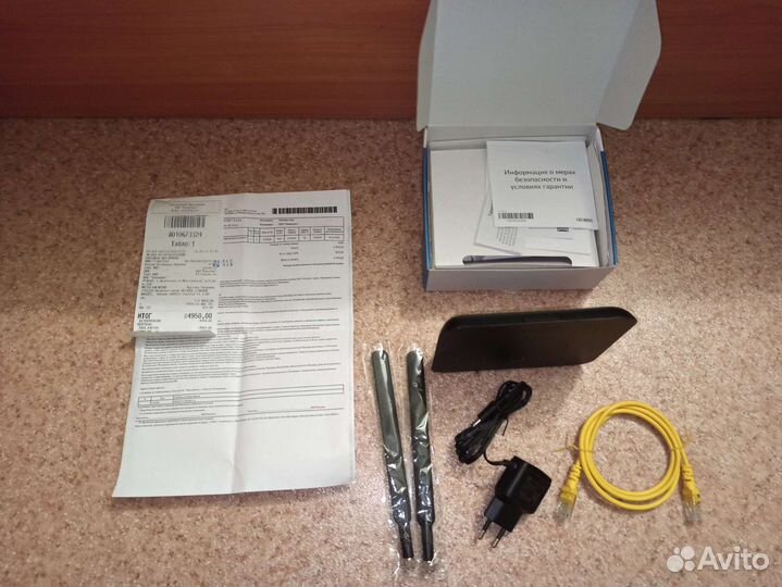 Интернет Центр Alcatel link hub hh42cv