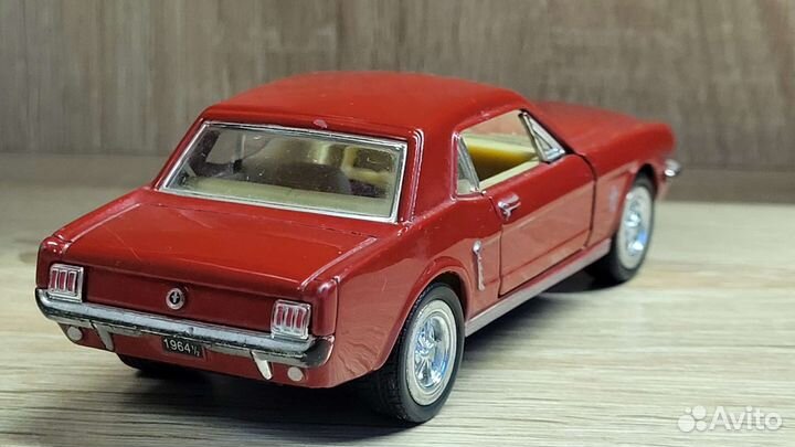 Детская машинка mustang