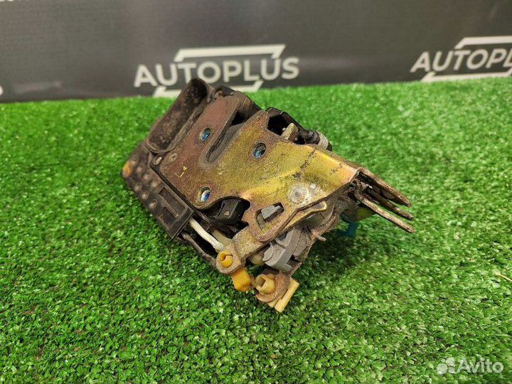 Замок двери передний левый Chevrolet Aveo T200 1.4