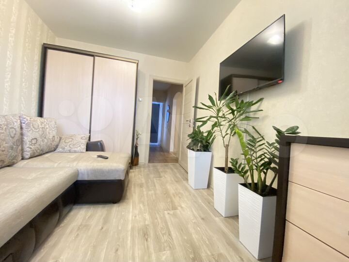 3-к. квартира, 64 м², 8/9 эт.