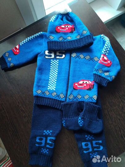 Детский шерстяной костюм