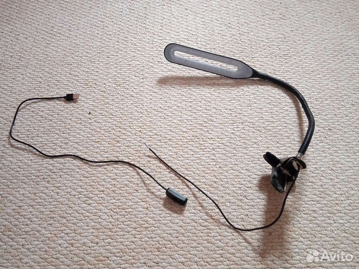 Лампа настольная