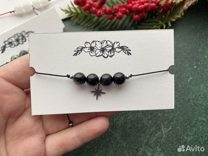 Браслет-нить с натуральными камнями