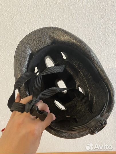 Велошлем и комплект защиты