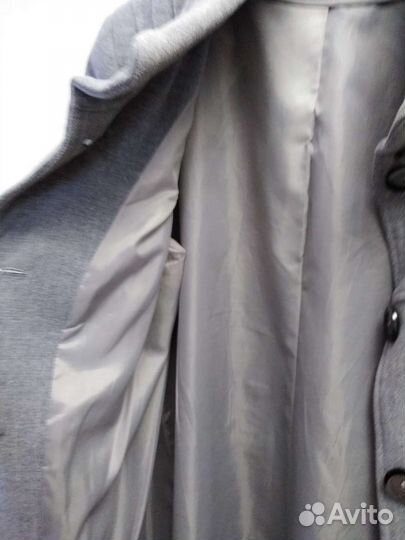 Пальто демисезонное