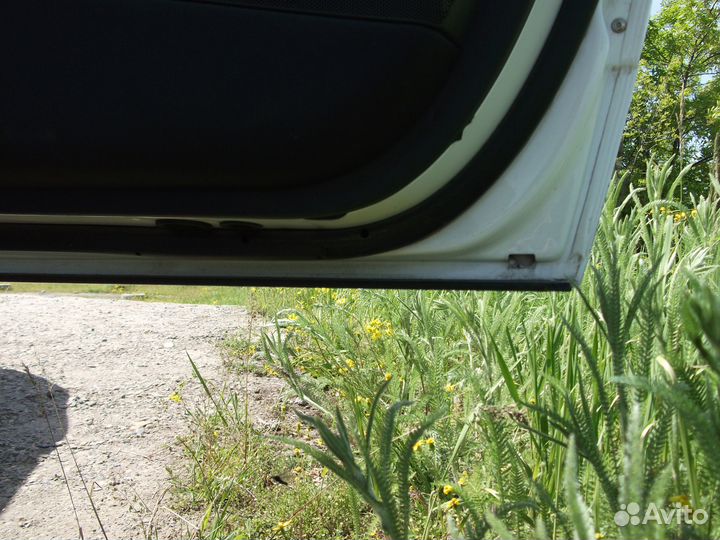 Дверь правая Мерседес W209