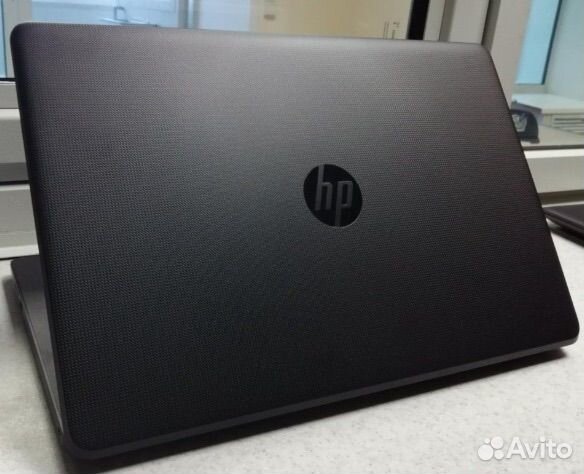 Ноутбук HP 15-bs161ur i3-5005U 4GB