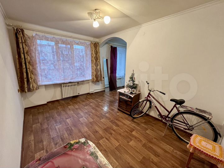 2-к. квартира, 55 м², 1/3 эт.